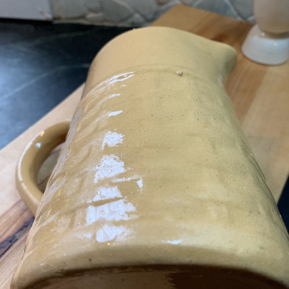 MEDALTA | Vintage Basketweave Pitcher - Picture 3 of 8